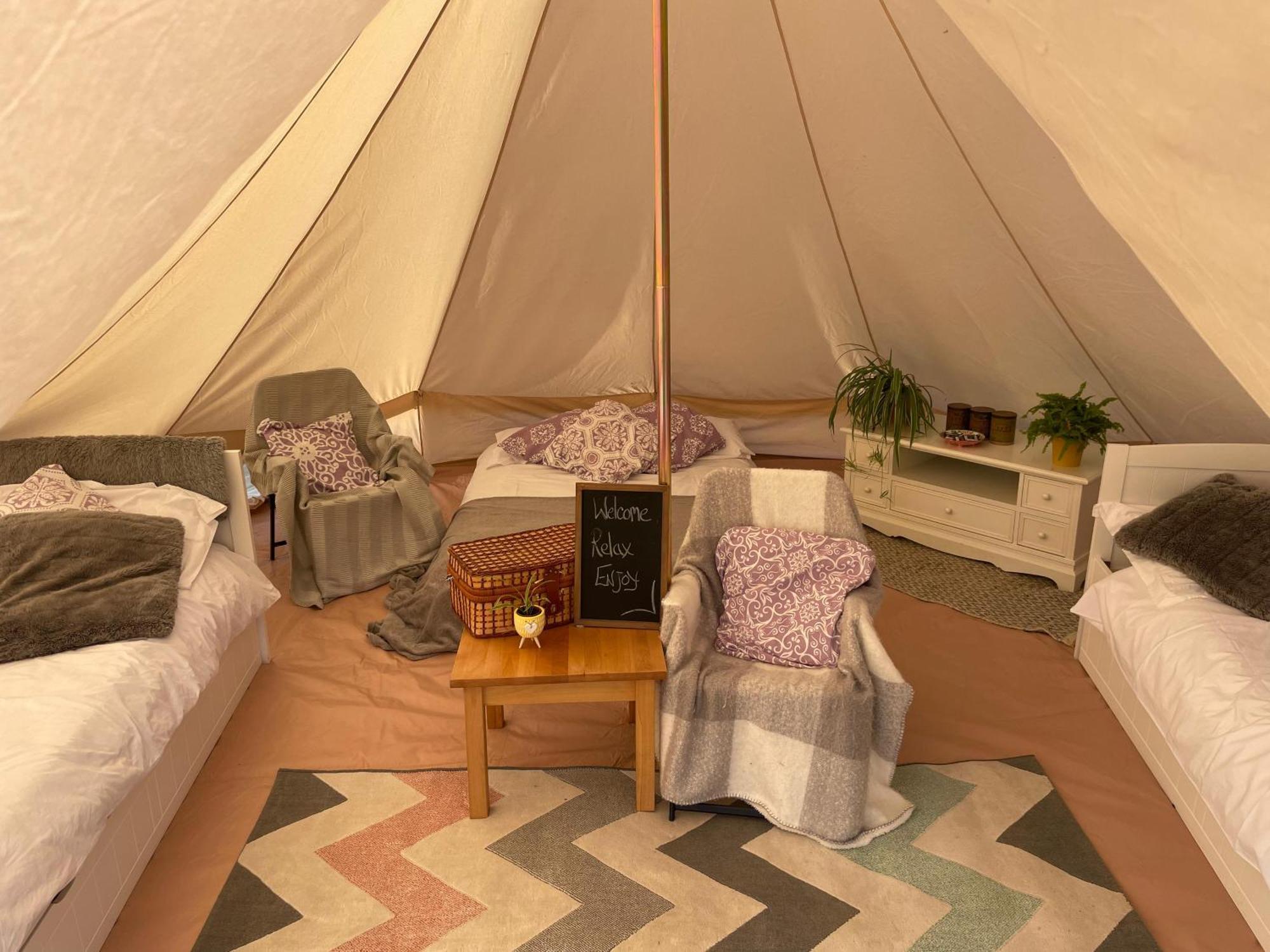 Trevena Cross Glamping & Camping Helston Exteriör bild