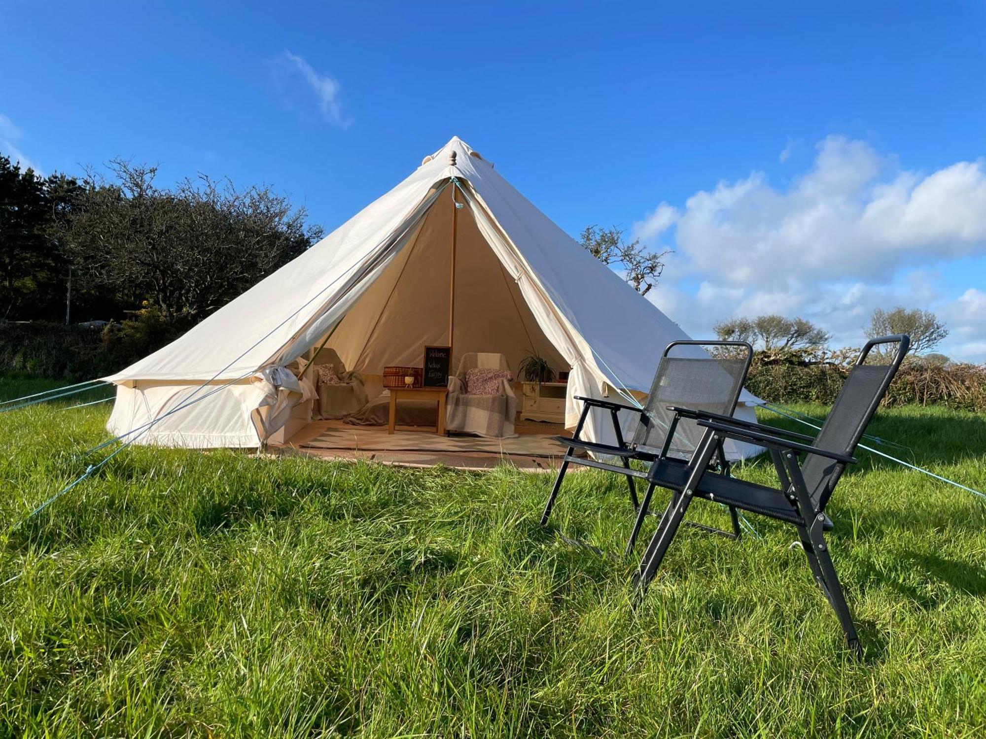 Trevena Cross Glamping & Camping Helston Exteriör bild
