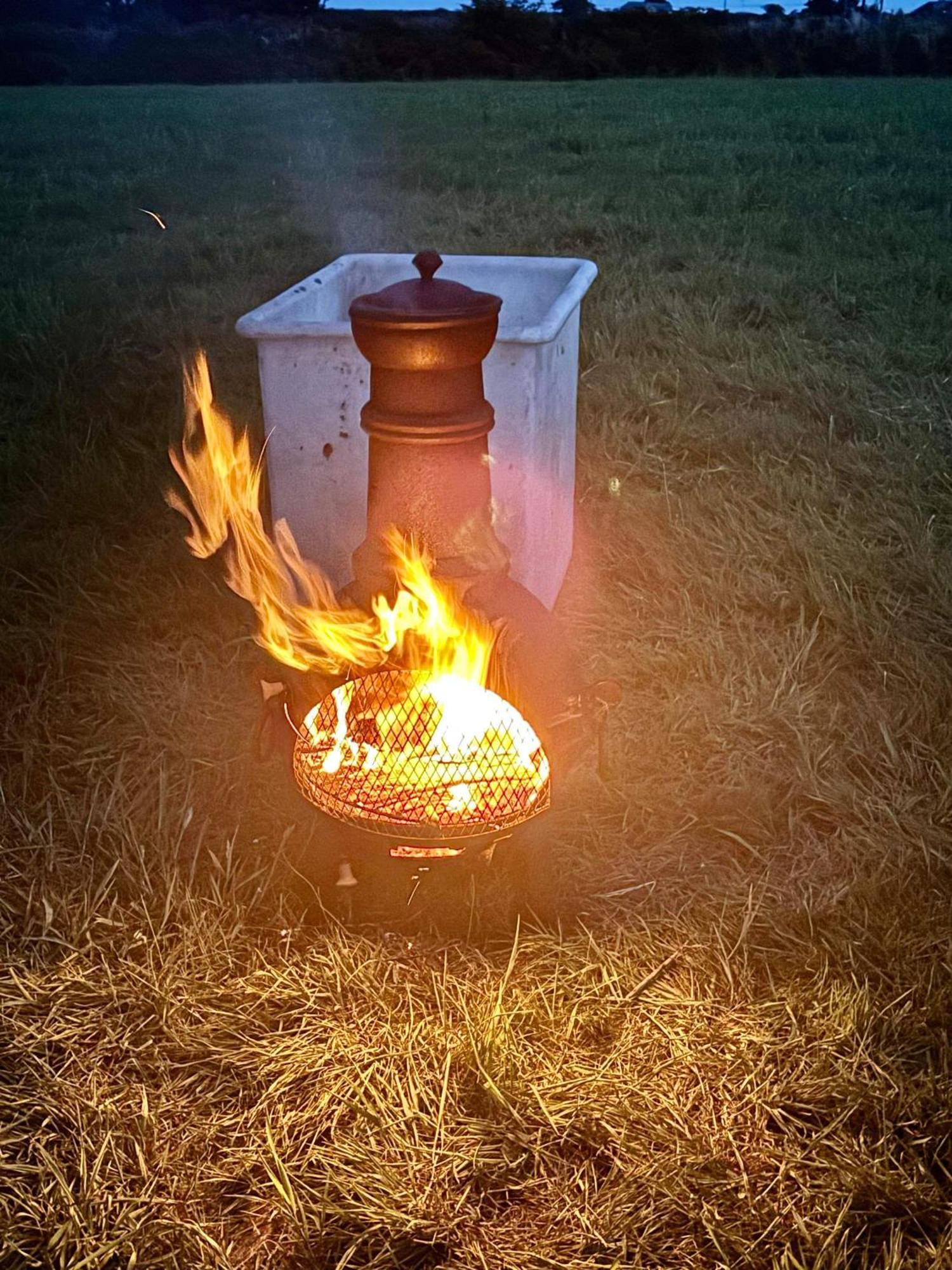 Trevena Cross Glamping & Camping Helston Exteriör bild