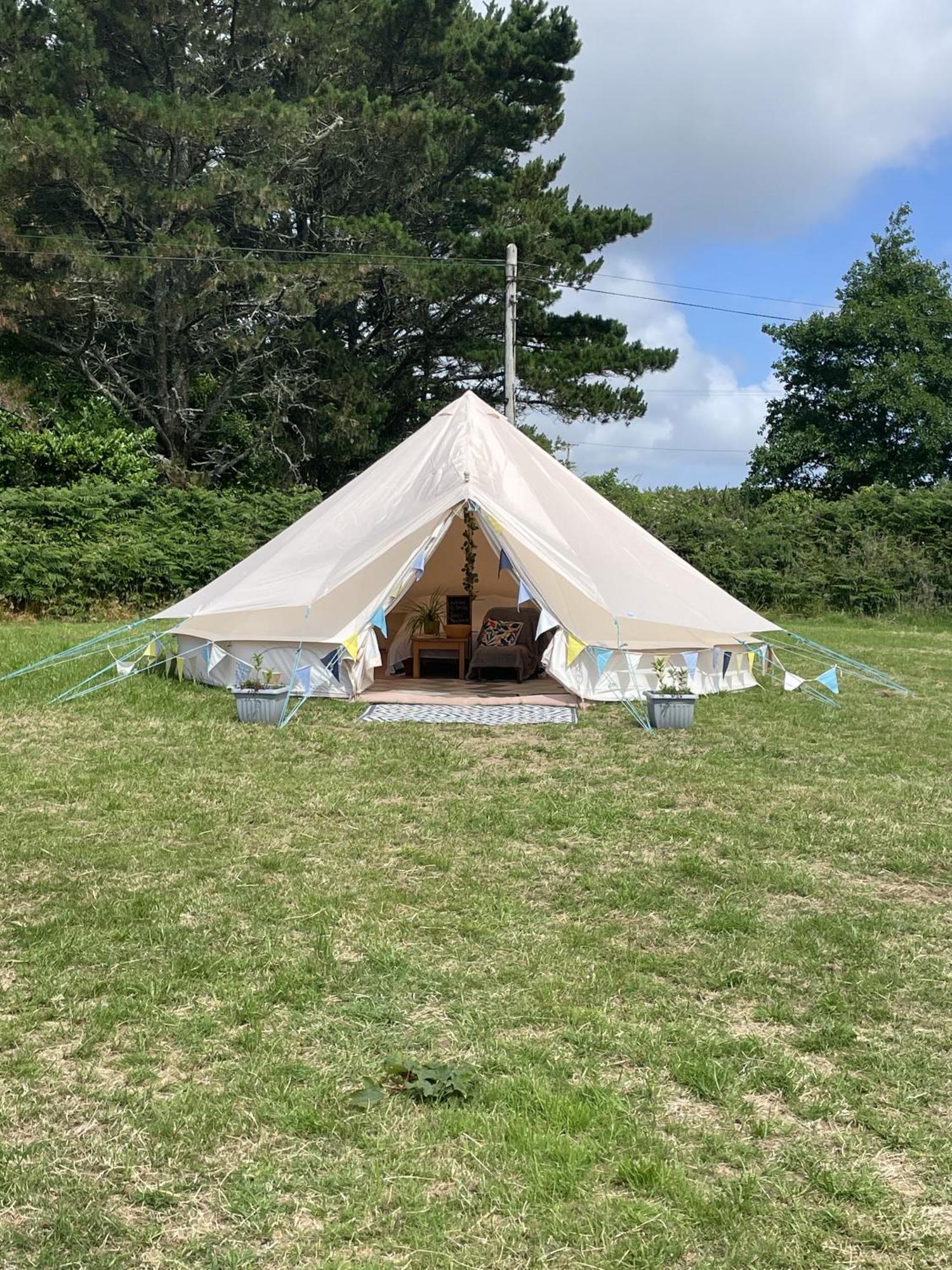Trevena Cross Glamping & Camping Helston Exteriör bild
